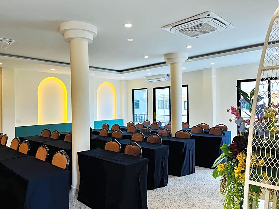 USABAI Riverside Boutique Hotel