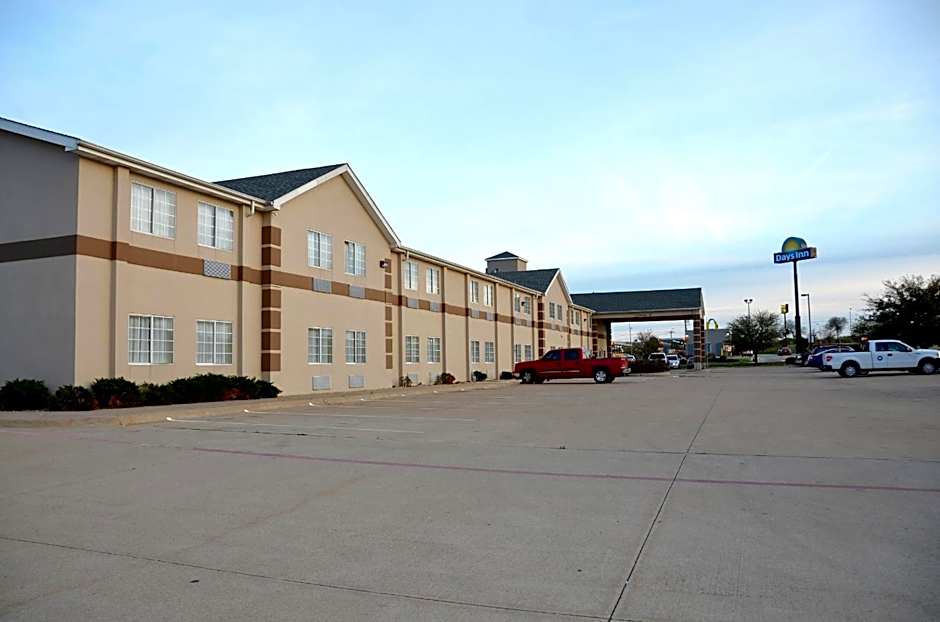 Days Inn by Wyndham Mesquite Rodeo TX