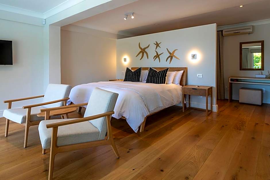 Hide-Away Guest House