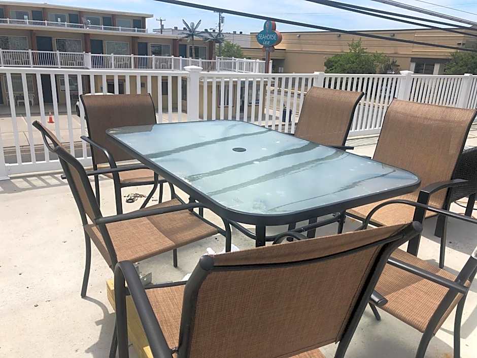 Coastal Sands Inn