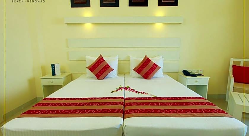 Beacon Beach Hotel