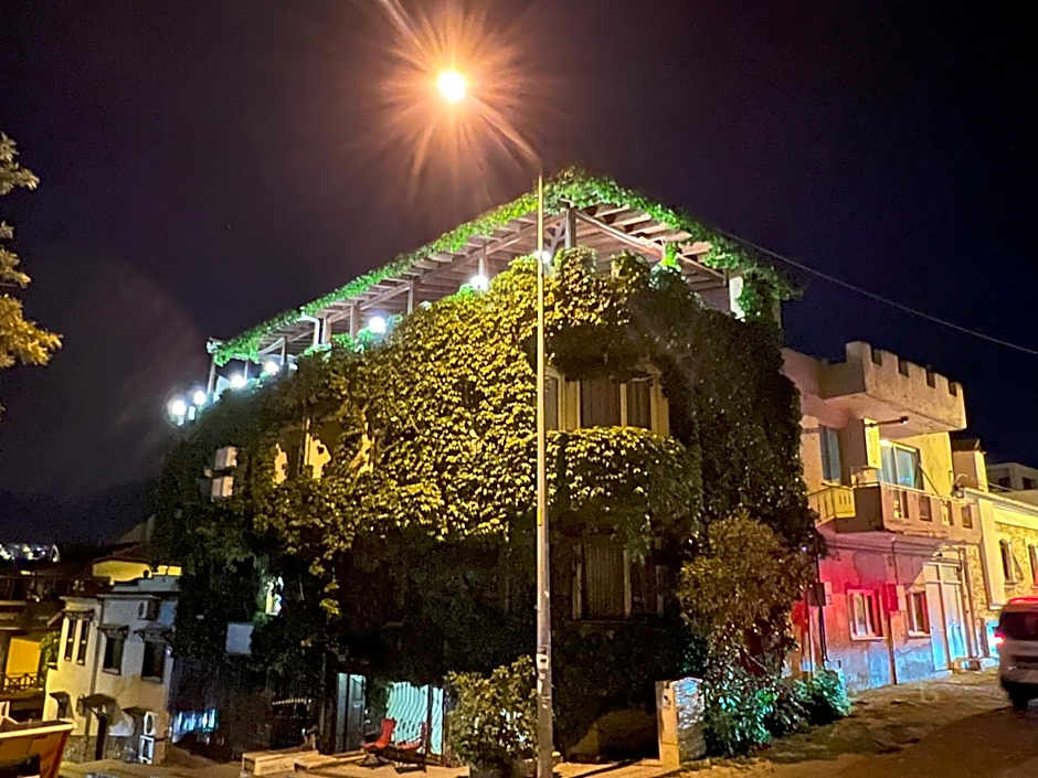 Bella Hotel
