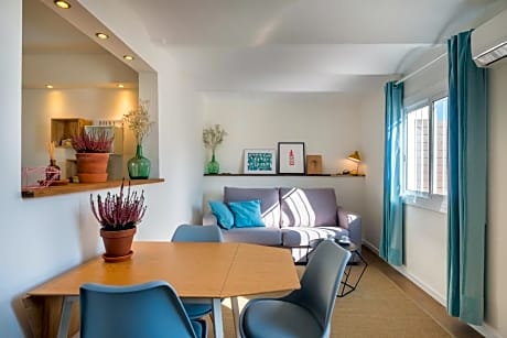 Penthouse Apartment with Terrace