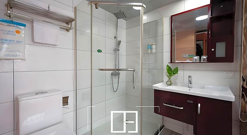 Yiwu Yuejia Business Hotel