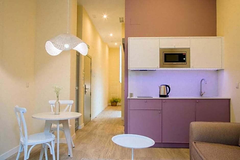 Apartamentos Naitly Málaga Teatro Romano