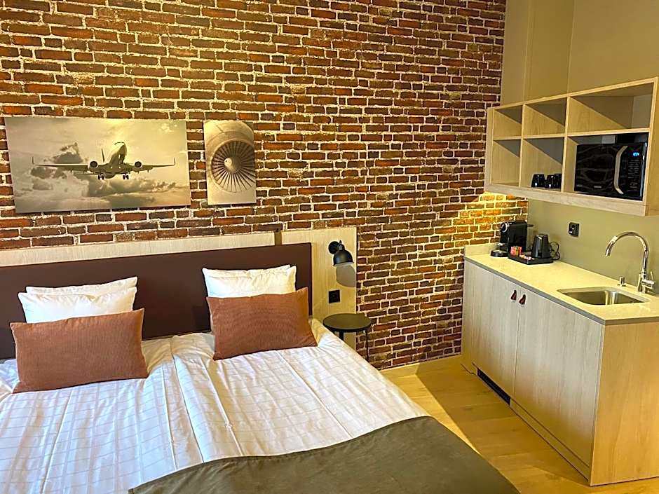 Skyline Airport Hotel