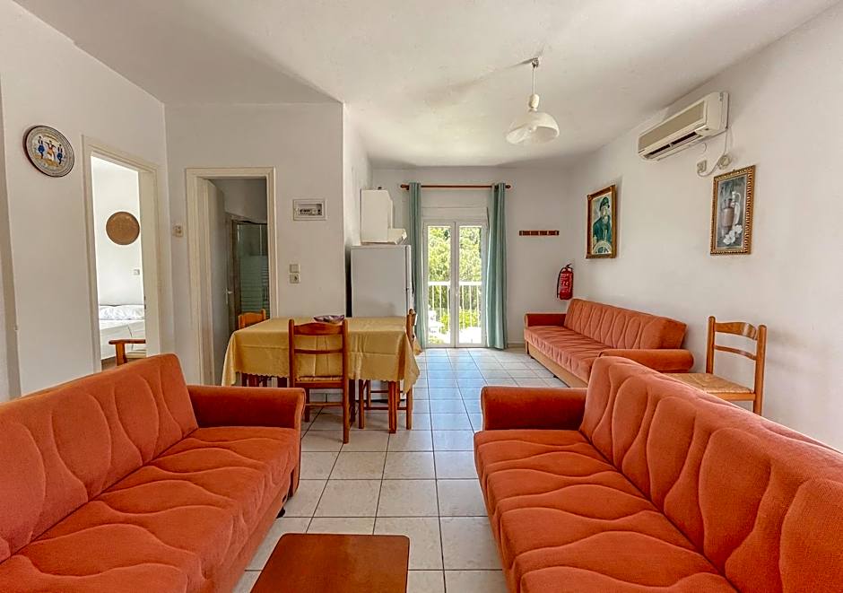 Amazona Apartments and Studios