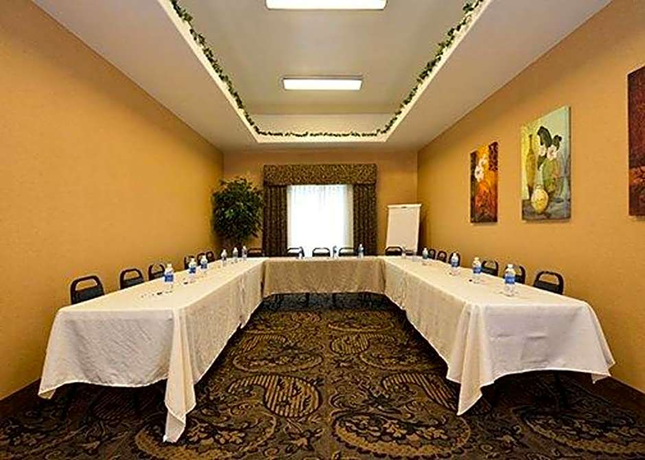 Comfort Suites Bay City