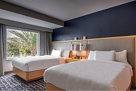 Studio, Island View, Two Queen Beds and Sofa Bed