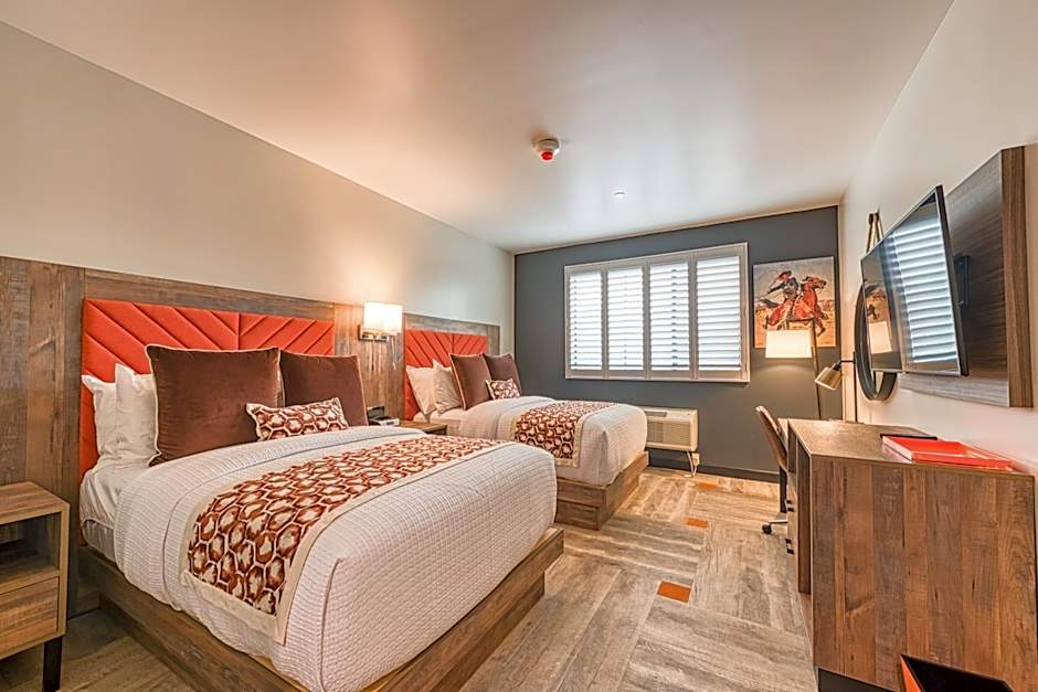 Hotel Lexen Newhall & Santa Clarita - Near Six Flags Magic Mountain