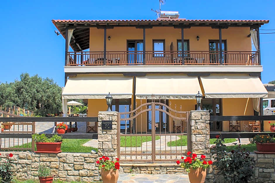 Studios Liotrivi Ouranoupolis