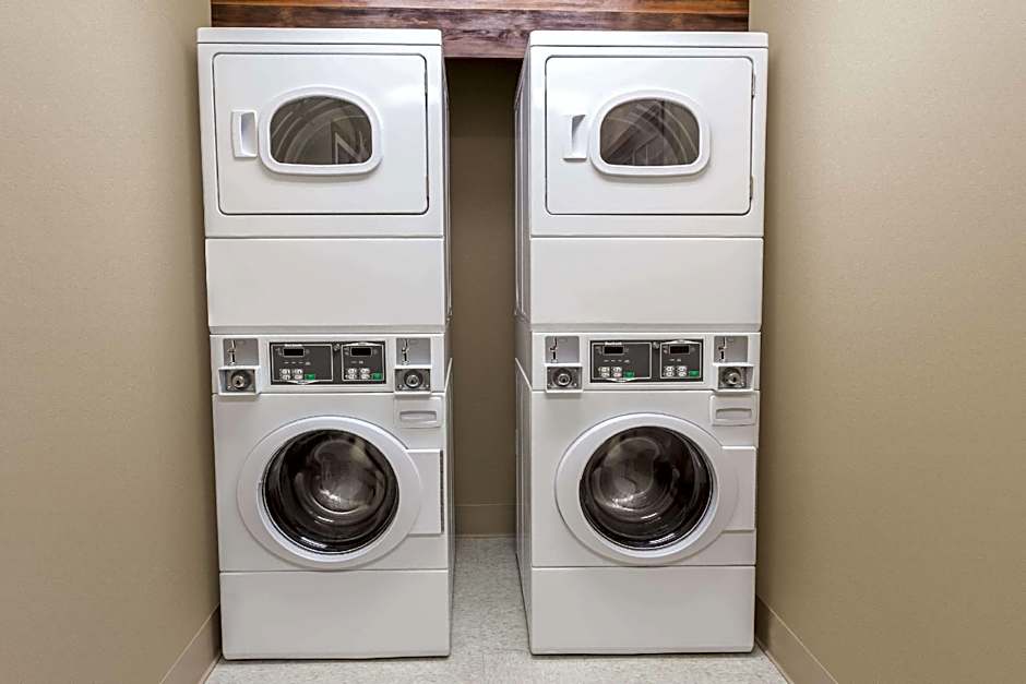 Baymont by Wyndham Mequon Milwaukee Area