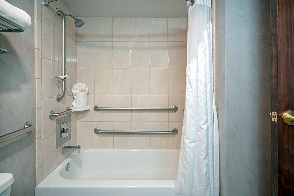 Holiday Inn Wilmington By IHG