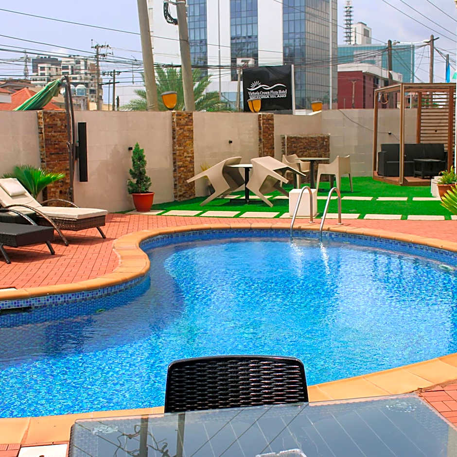Victoria Crown Plaza Hotel