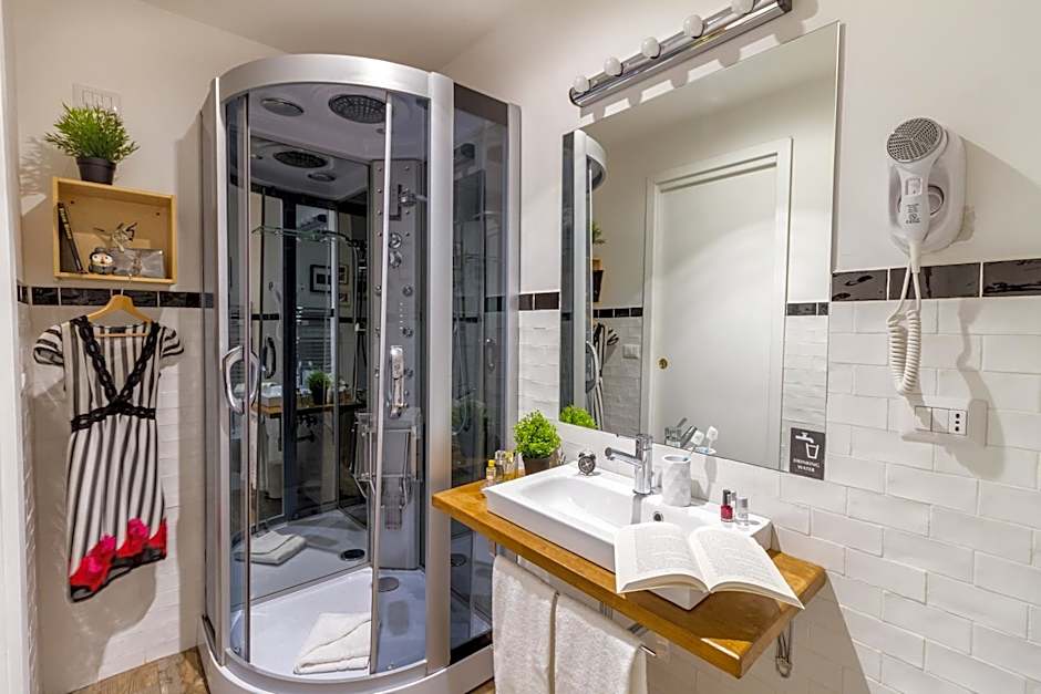 Athena Guest House
