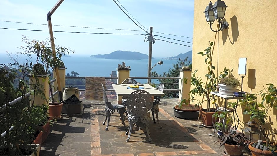 IL golfo artisti e poeti villa thea