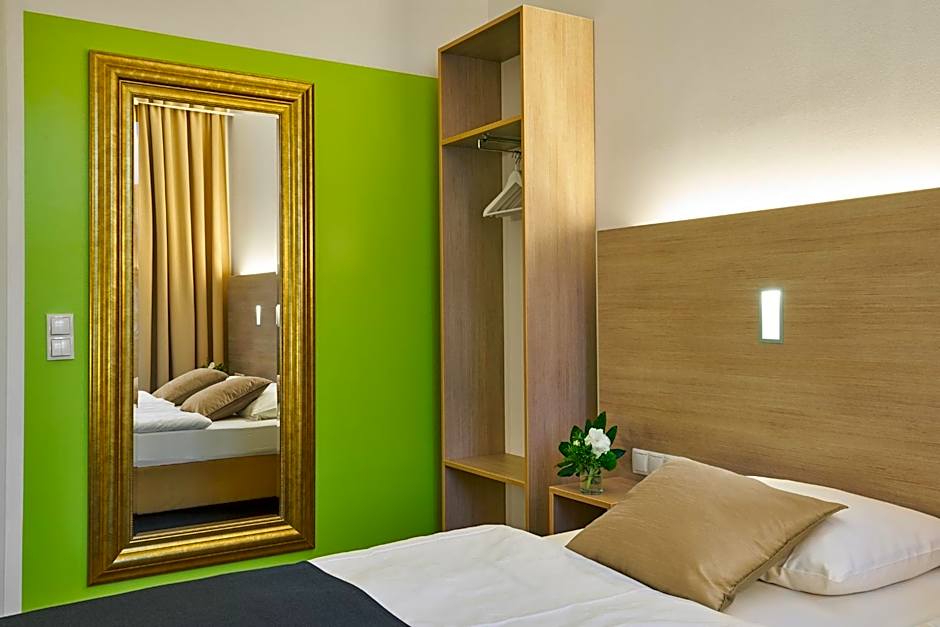 Hotel 38