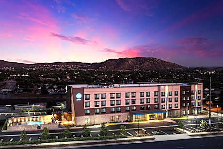 Tru by Hilton Norco