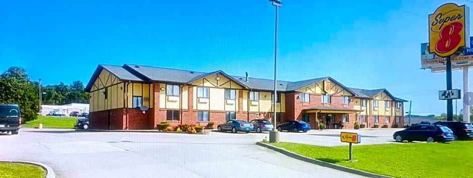 Super 8 by Wyndham Warrenton
