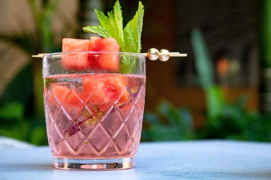 Palacio Provincial San Juan, Curio Collection by Hilton