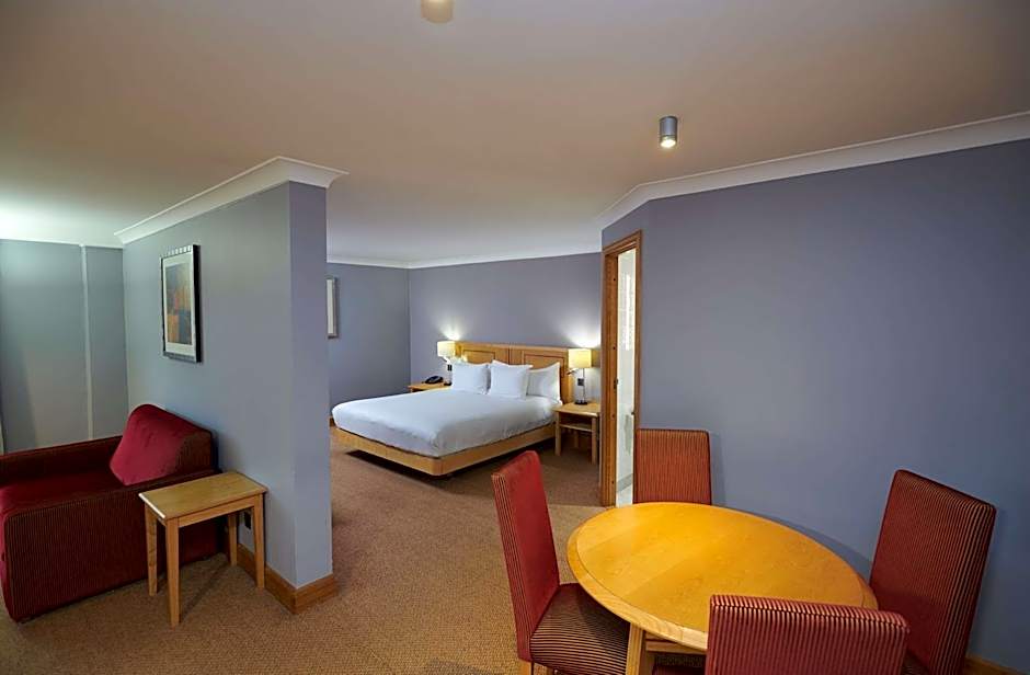 DoubleTree by Hilton Swindon