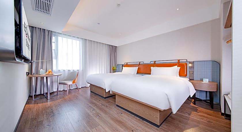 Echarm Hotel Xiaogan Yingcheng Sports Center