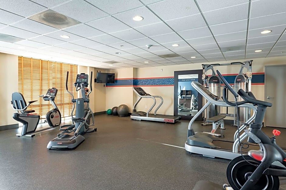 Hampton Inn By Hilton & Suites Pittsburg