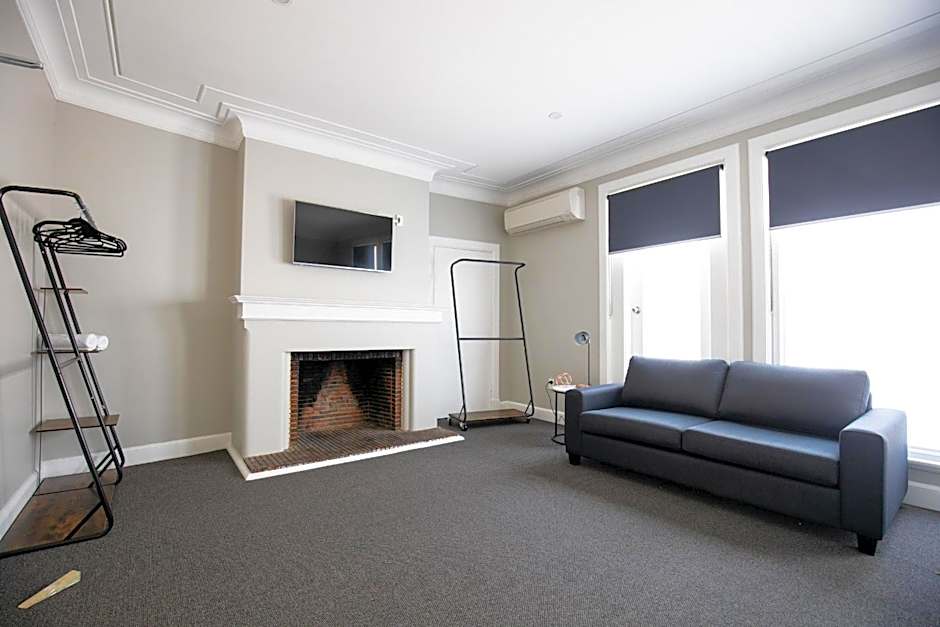 Horse and Jockey Hotel Homebush