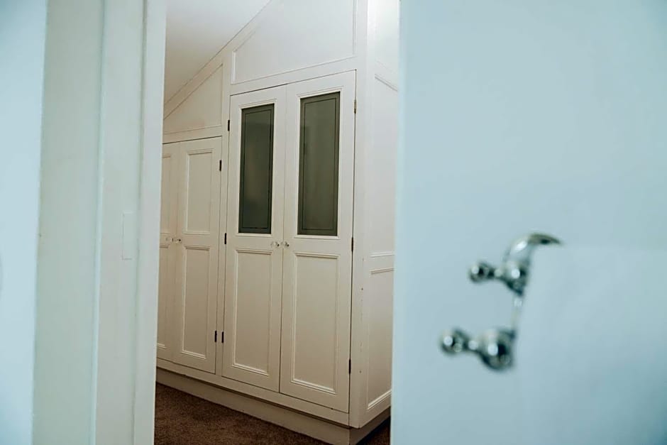 Les Chambres Guest House