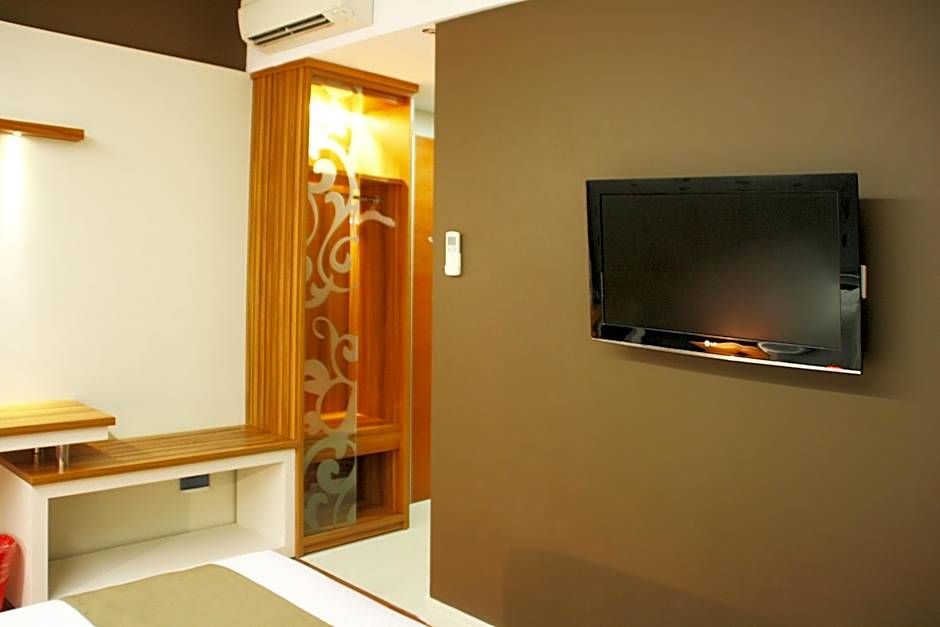 Life Hotel Sudirman Surabaya