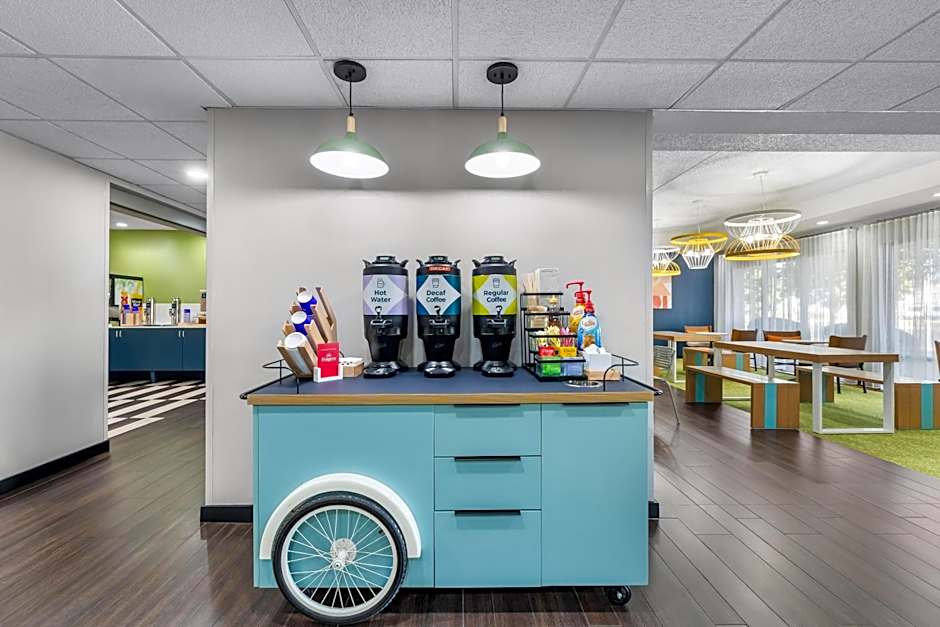 Spark by Hilton Green Bay