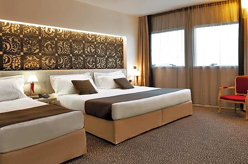 Antony Palace Hotel