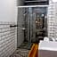 GOMEZ ROOMS