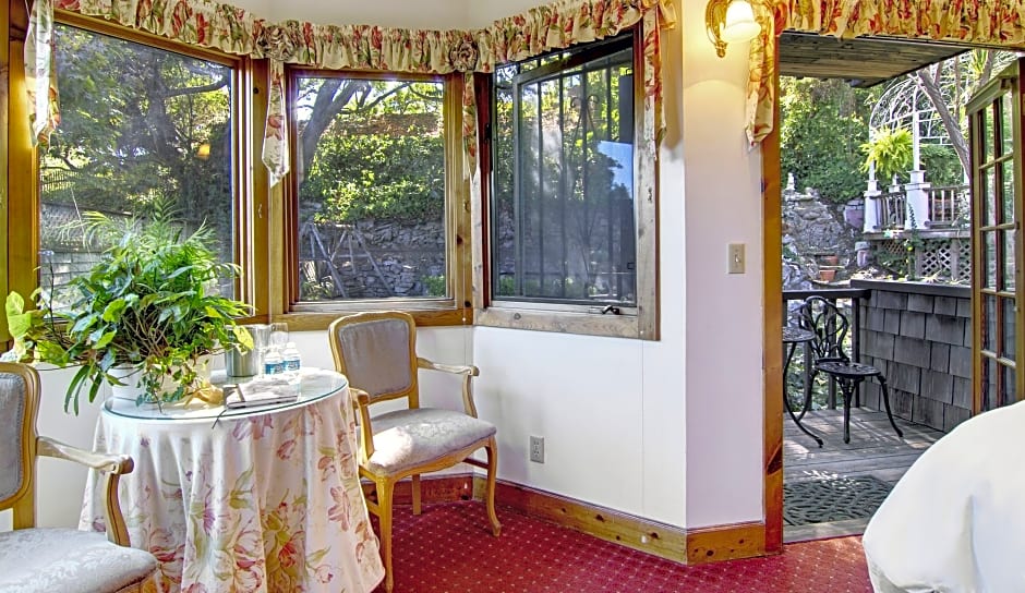 Babbling Brook Inn