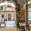 Leonis Restaurant & Rooms