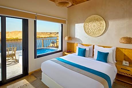 Deluxe Room with Nile View