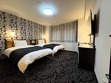 Twin Room - Non-Smoking