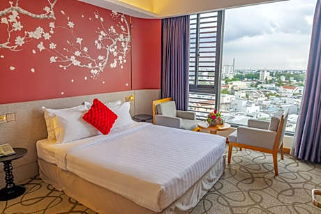 Standard Double Room with City View