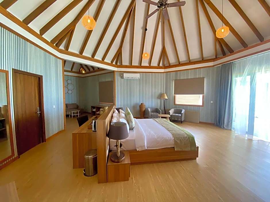 Brennia Kottefaru Maldives