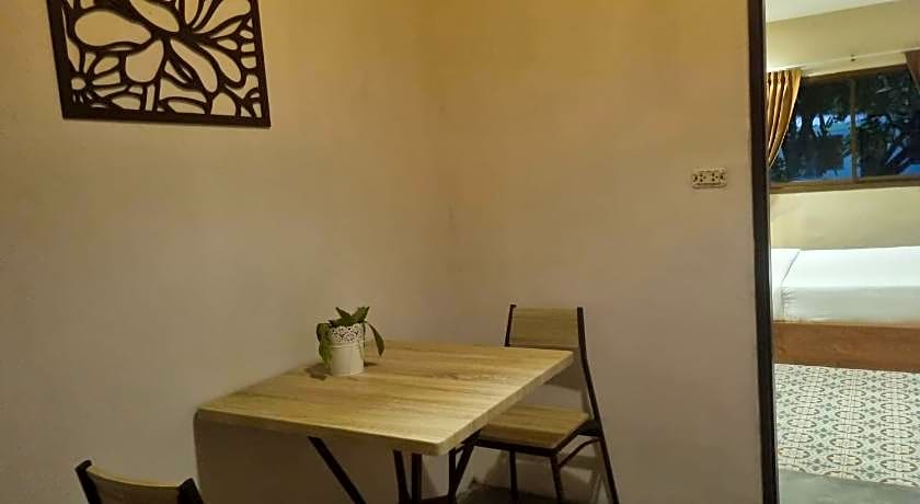 New Breakers Hotel Rawai