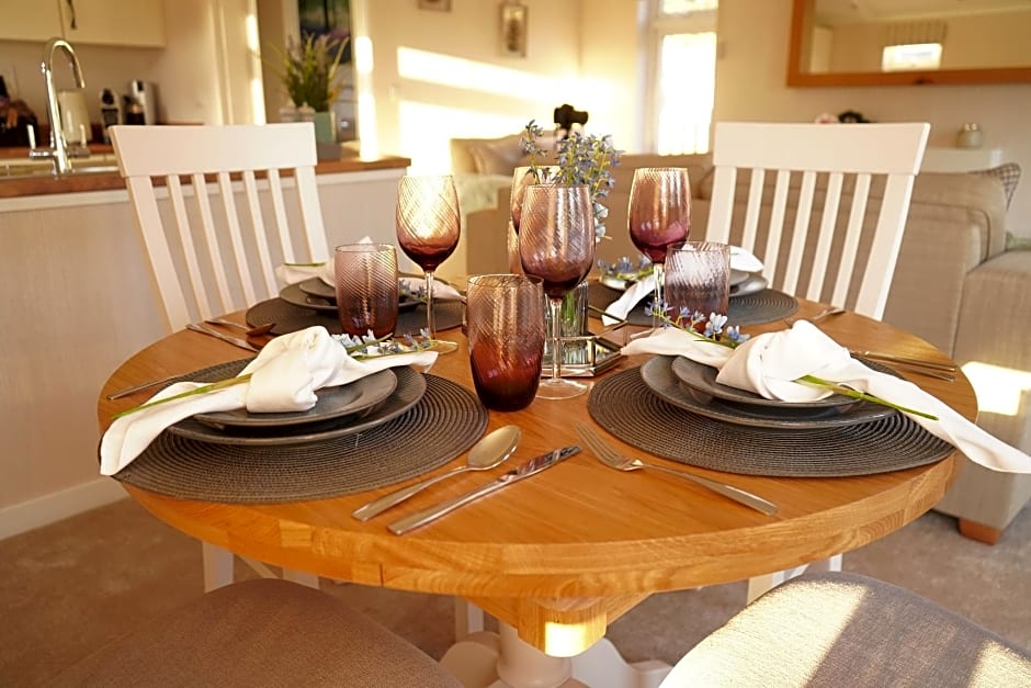 Hollicarrs - Bluebell Lodge