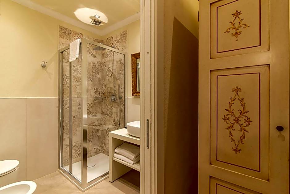 Porta Faenza Hotel