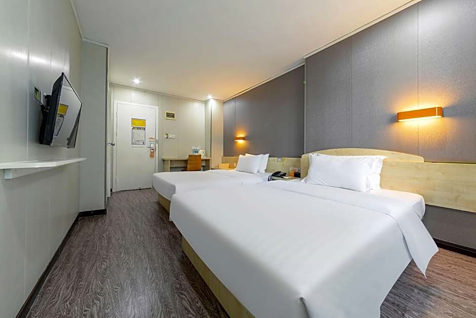 7 Days Inn Wuhan Huquan Street Yangjiawan Metro Station