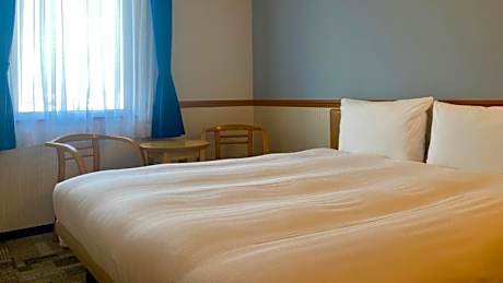 Queen Room - Smoking