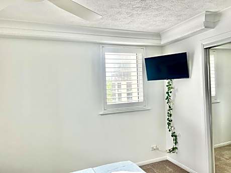 Two-Bedroom Deluxe Apartment with Ocean View
