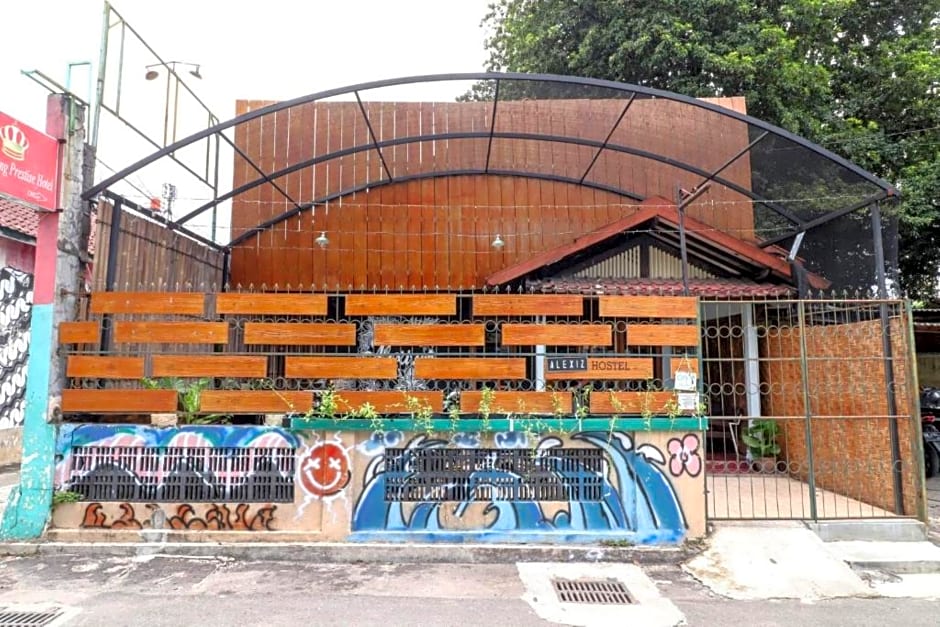 Alexiz Hostel