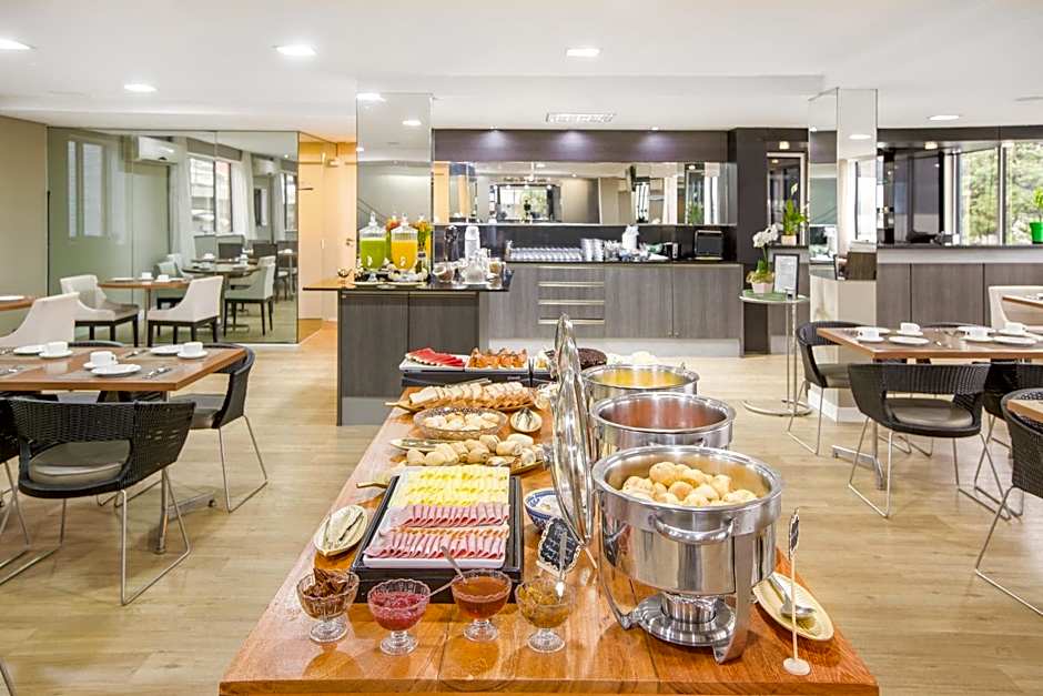 Iate Hotel Centro Florianópolis by RB Hotelaria