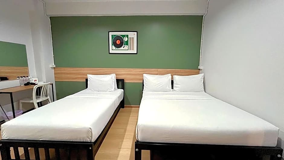 9TY hotel (ninety hotel)