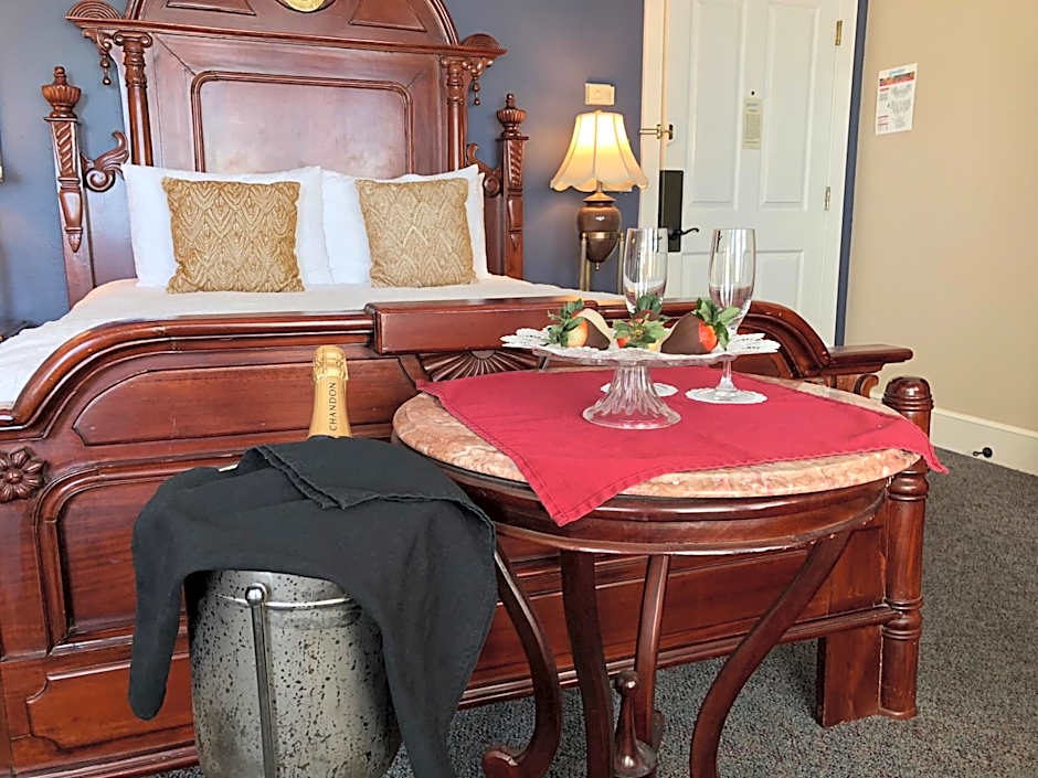 Gruene River Hotel & Retreat