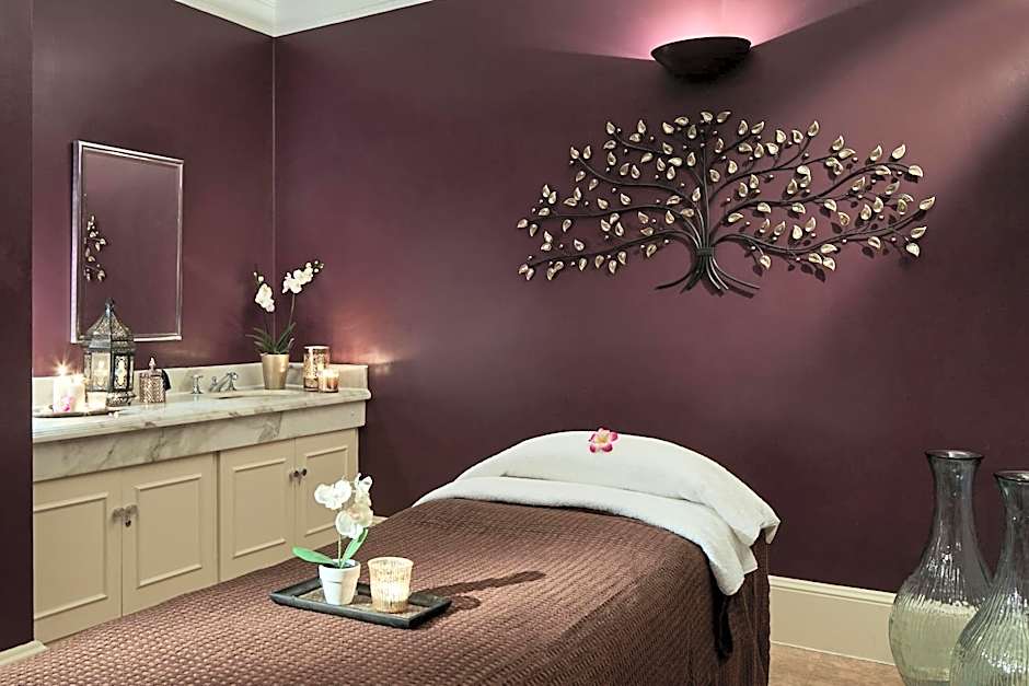 Hanbury Manor Marriott Hotel & Country Club